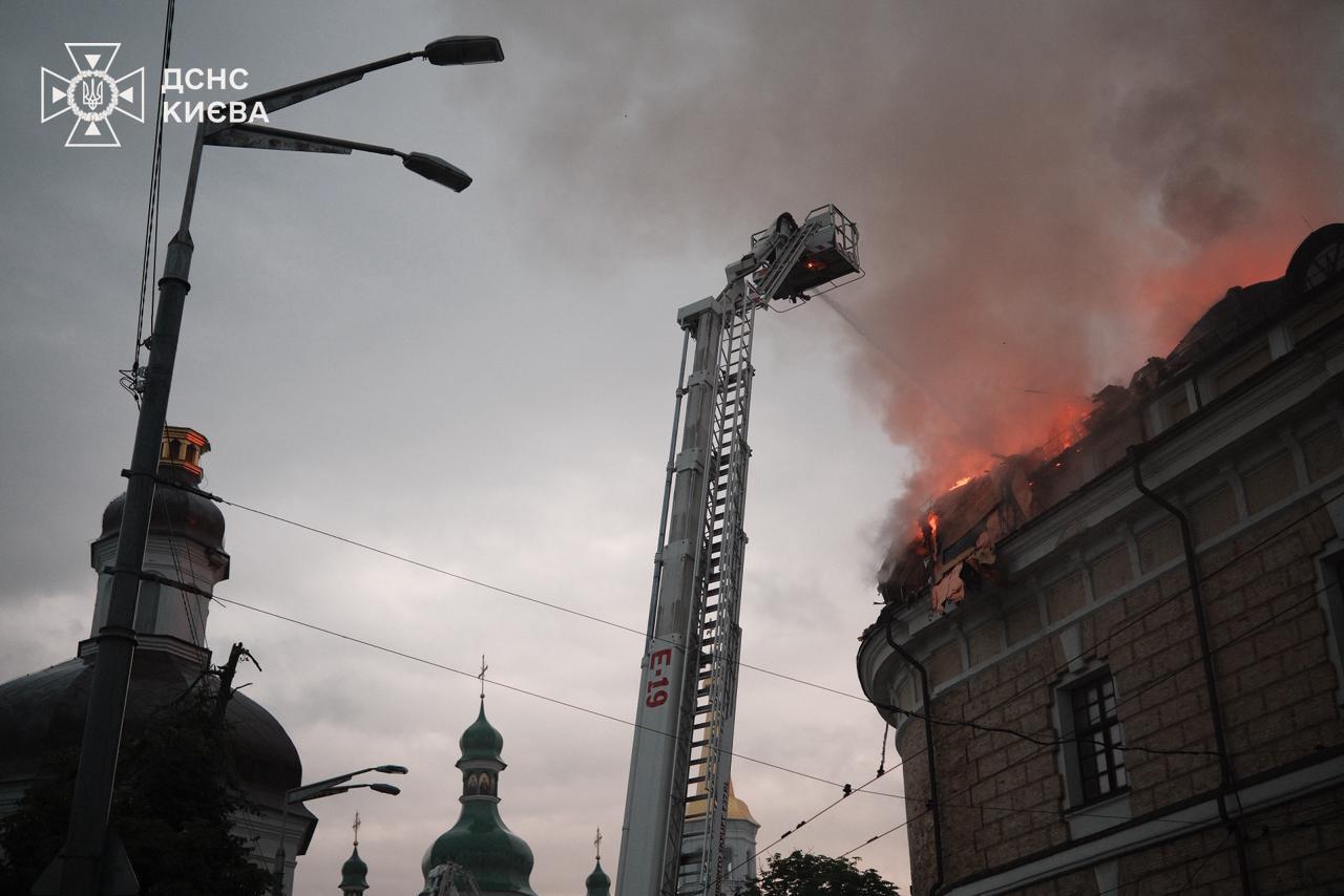 Russia strikes Kyiv Pechersk Lavra, film studio and residential buildings: Aftermath revealed